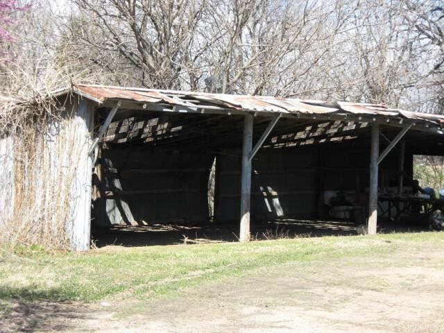 1104 W Ennis Ave, Ennis, TX 75119